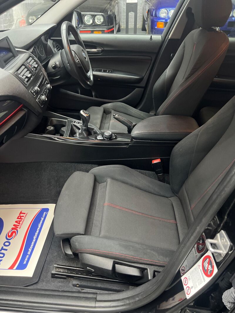 BMW 1 SERIES
