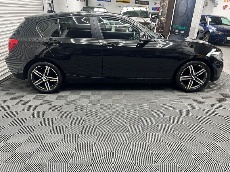 BMW 1 SERIES