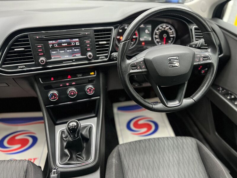SEAT LEON