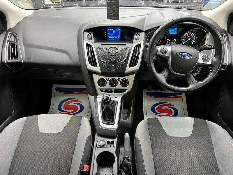 FORD FOCUS