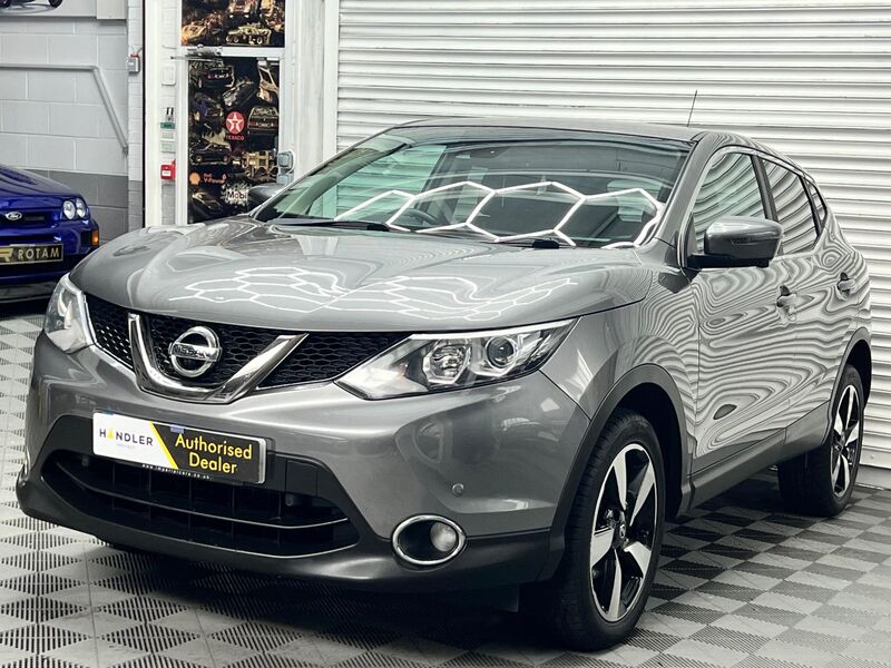 View NISSAN QASHQAI 1.5 dCi N-Connecta 2WD Euro 6 (s/s) 5dr