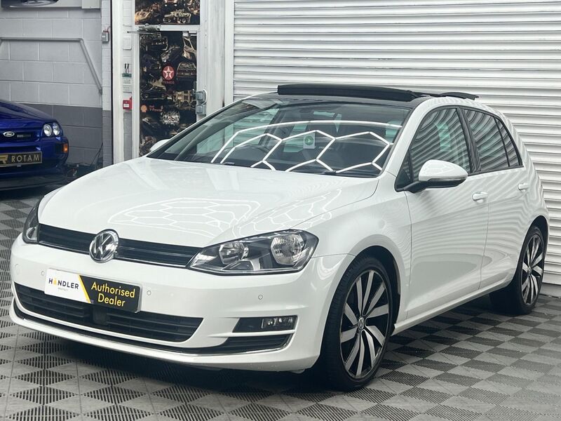 View VOLKSWAGEN GOLF 1.6 TDI BlueMotion Tech GT Edition DSG Euro 6 (s/s) 5dr