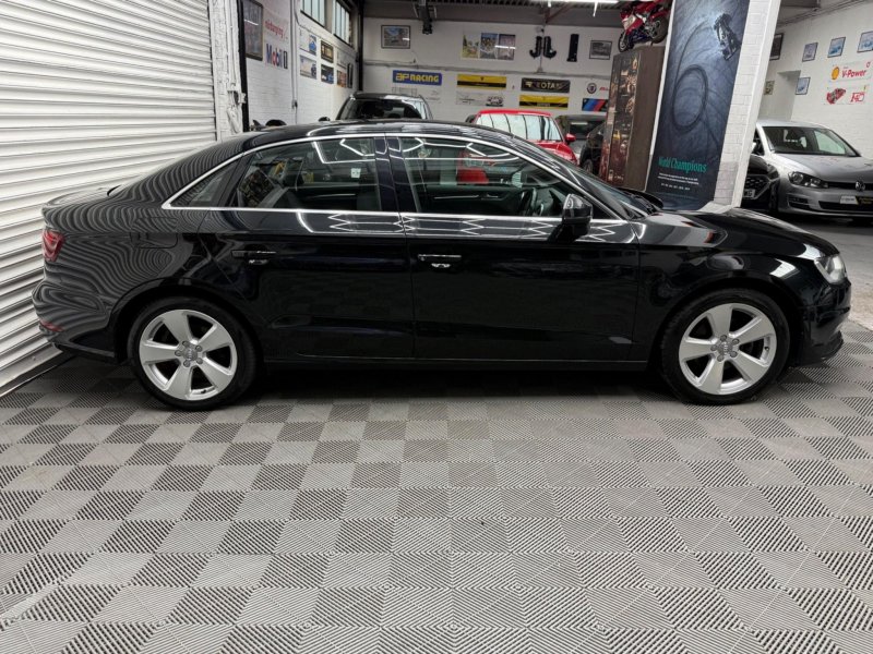View AUDI A3 1.6 TDI S line Euro 6 (s/s) 4dr (Nav)