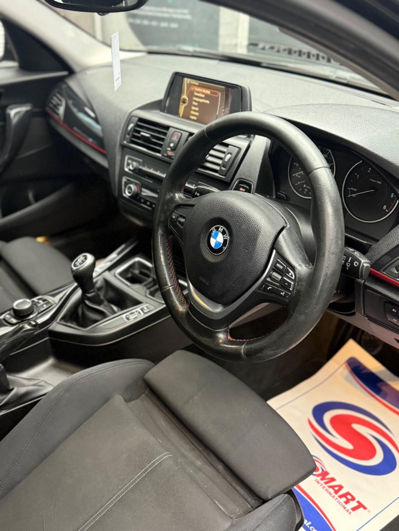 BMW 1 SERIES
