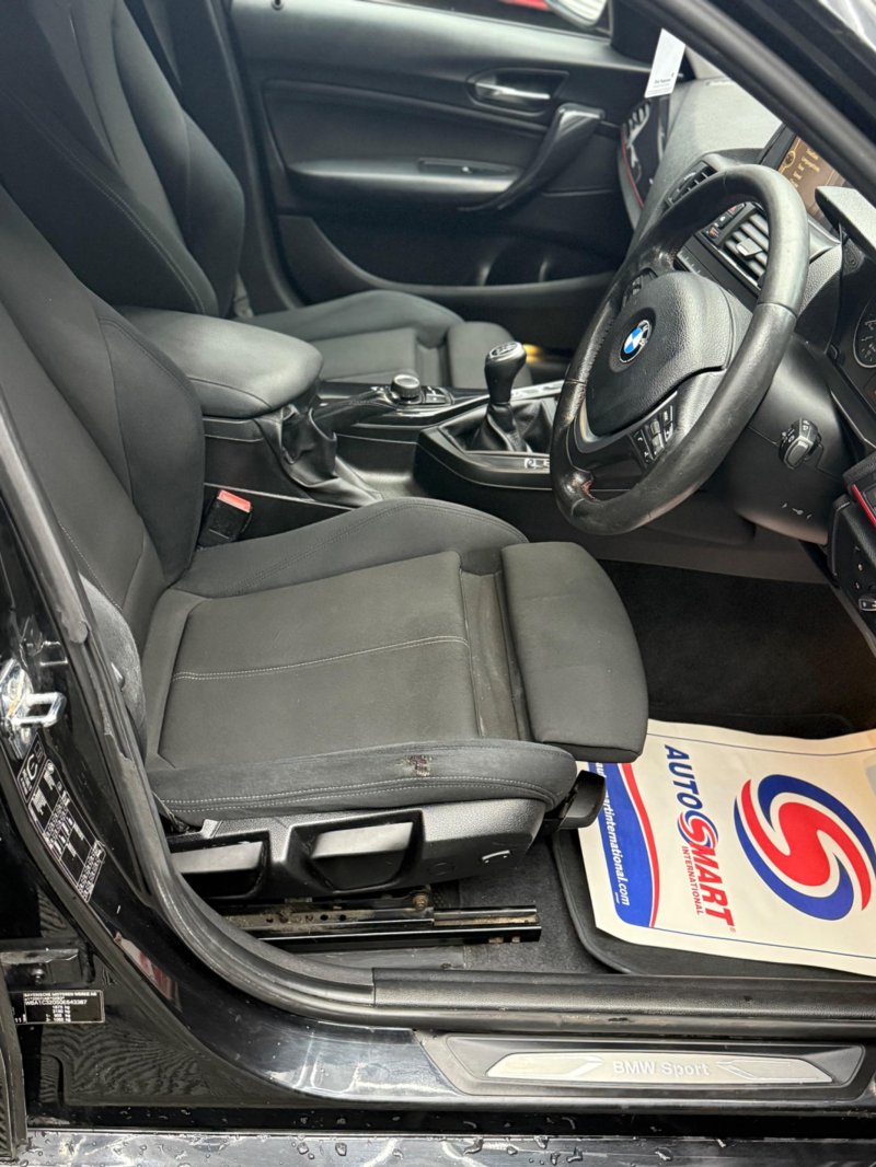 BMW 1 SERIES