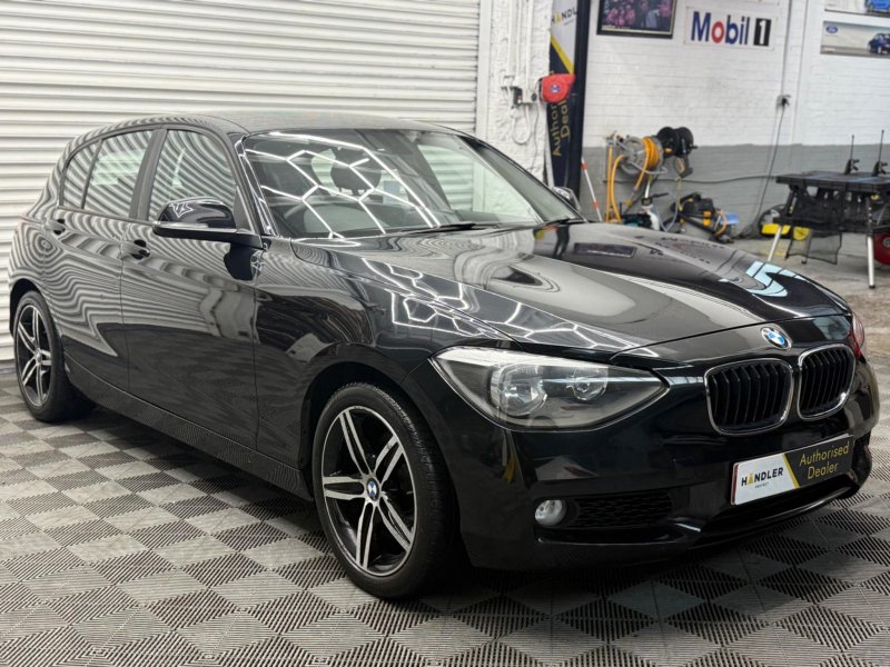 BMW 1 SERIES