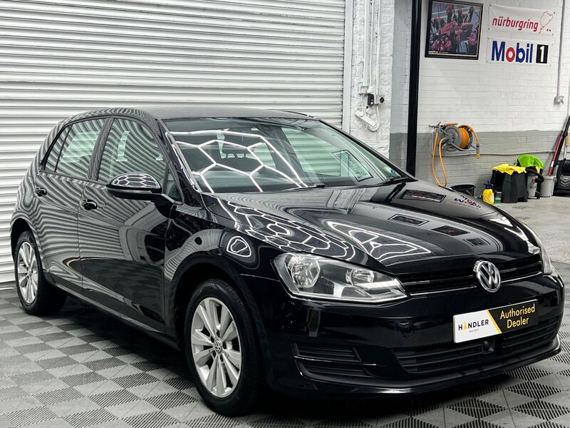 View VOLKSWAGEN GOLF 1.6 TDI BlueMotion Tech SE Euro 5 (s/s) 5dr