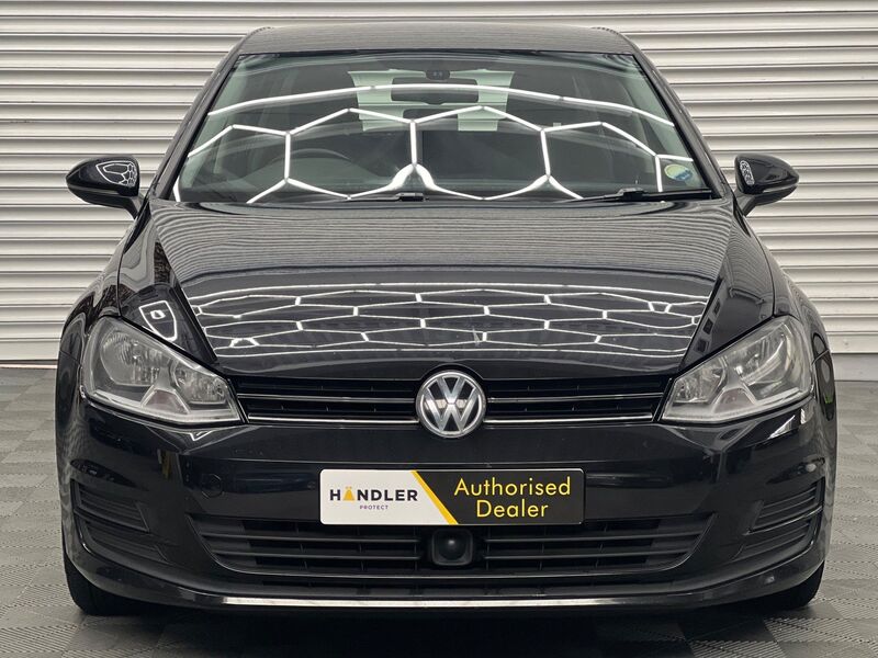View VOLKSWAGEN GOLF 1.6 TDI BlueMotion Tech SE Euro 5 (s/s) 5dr
