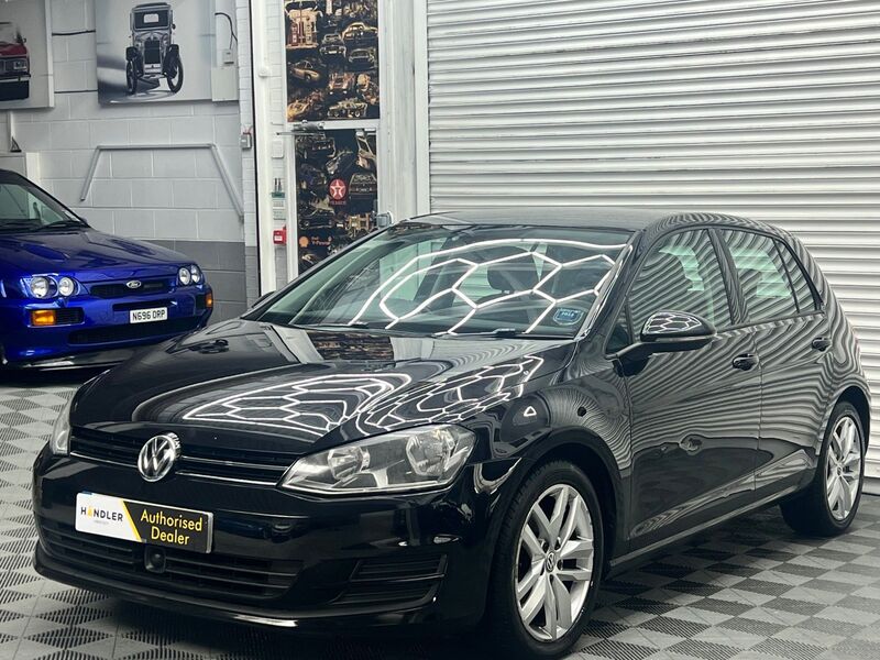 View VOLKSWAGEN GOLF 1.6 TDI BlueMotion Tech SE DSG Euro 5 (s/s) 5dr